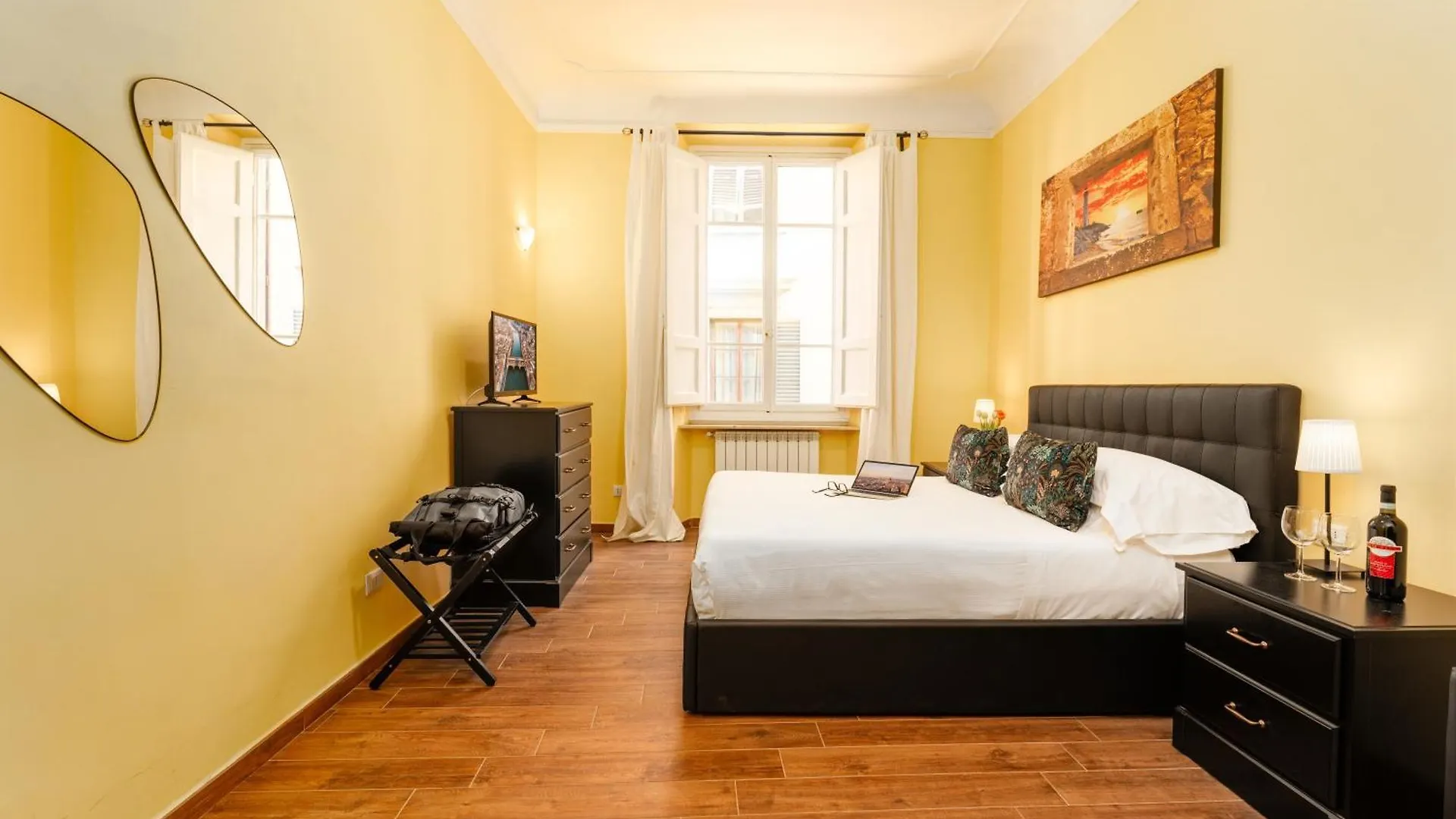 Maison Louise Florence 0*,  Italy