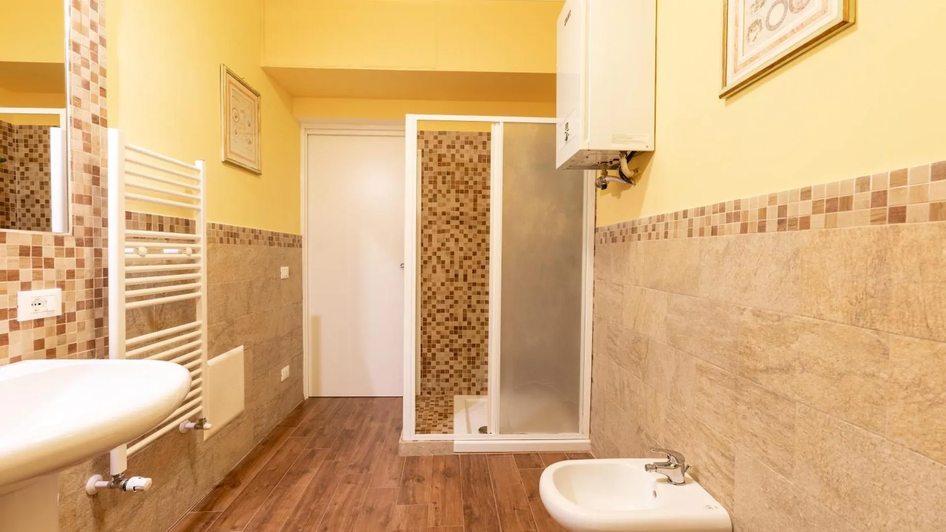 Maison Louise Florence 0*,